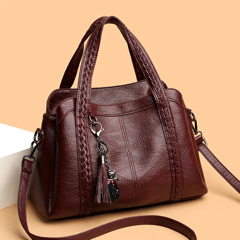 Giovanna - Bolsa em Couro com Alças Trançadas e Elegância Artesanal
