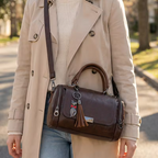 Mirella - Bolsa Baú em Couro com Elegância Casual