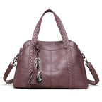 Giovanna - Bolsa em Couro com Alças Trançadas e Elegância Artesanal